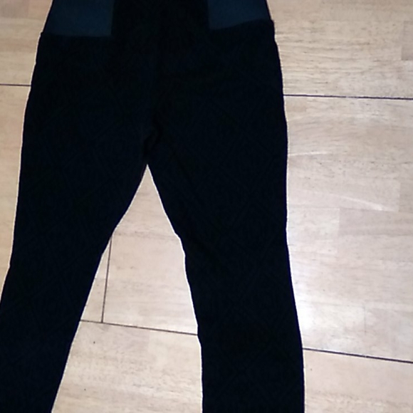 Beautifully detailed pants - Picture 3 of 11